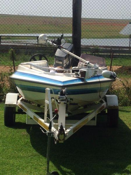Bass/dam boat for sale