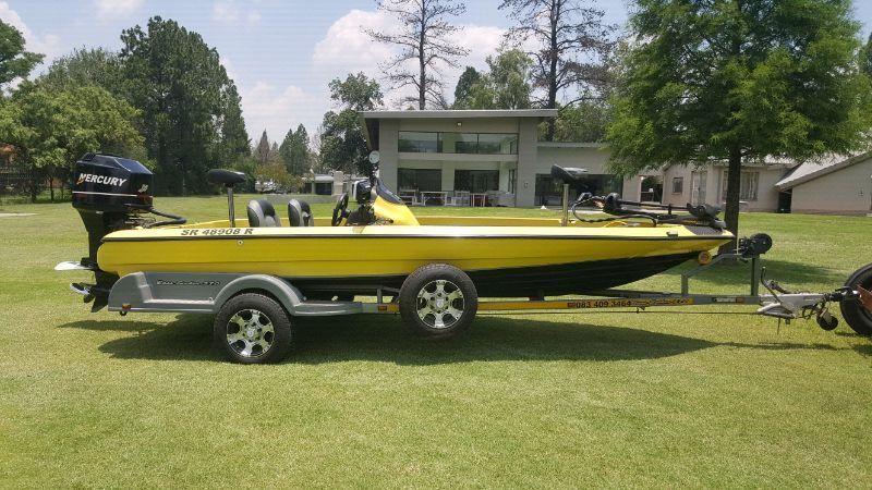 Bass Seeker 570 with 200hp Mercury for sale