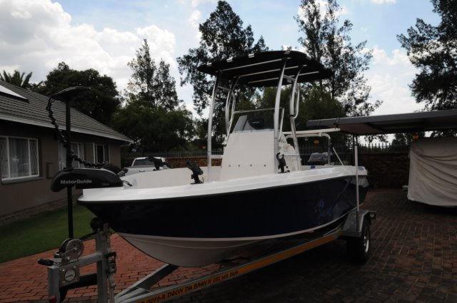 Boat Xpression 520 with 115 Mercury Optimax