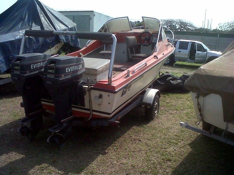 6 man double motor boat