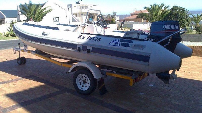 4.9M Prestige cat Yamaha 90