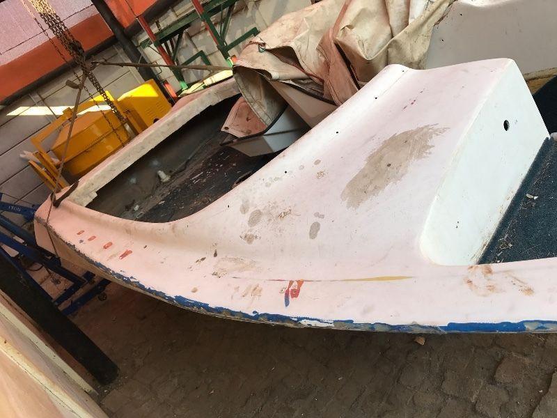 Boat hull for free