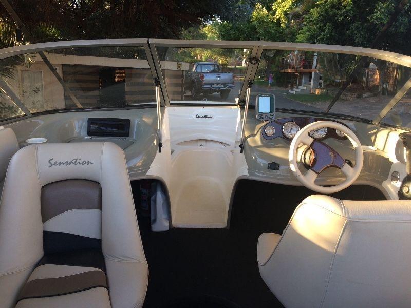 18ft Sensation bowrider