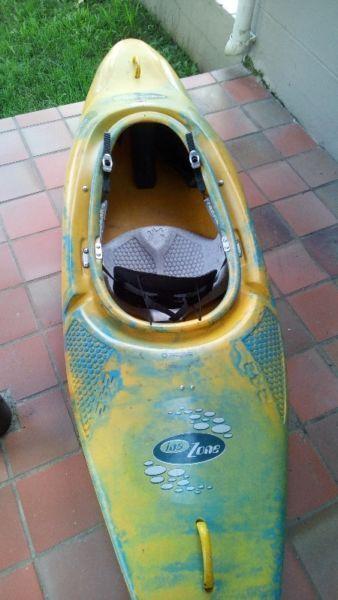 Pyranha kayak whitewater