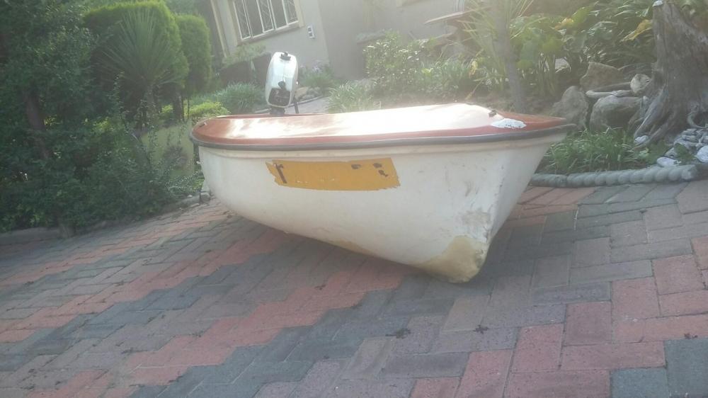 Bass boat with 2hp motor for sale