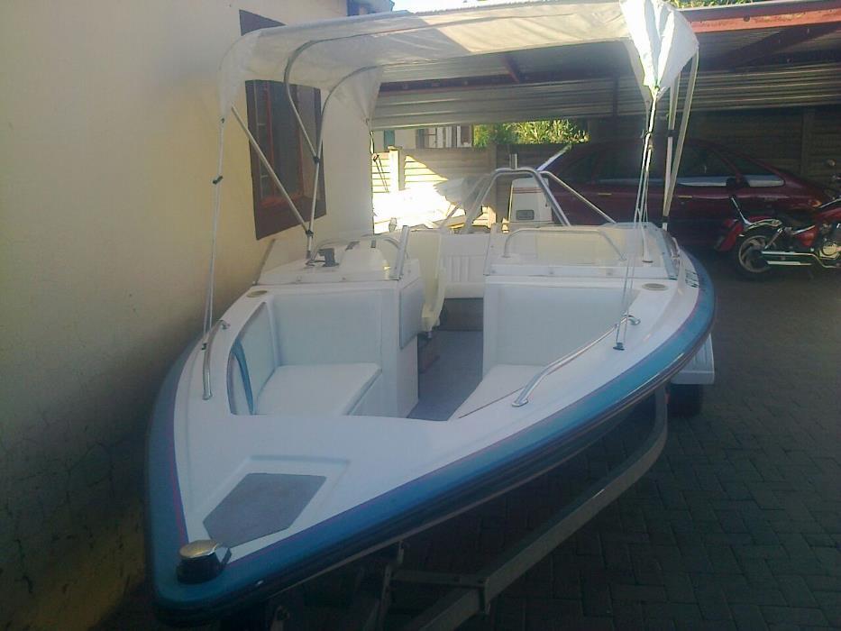 Scimitar 170 Boat