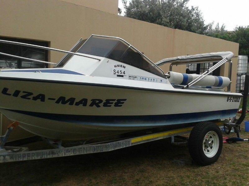 Ace craft on trailer with no engine