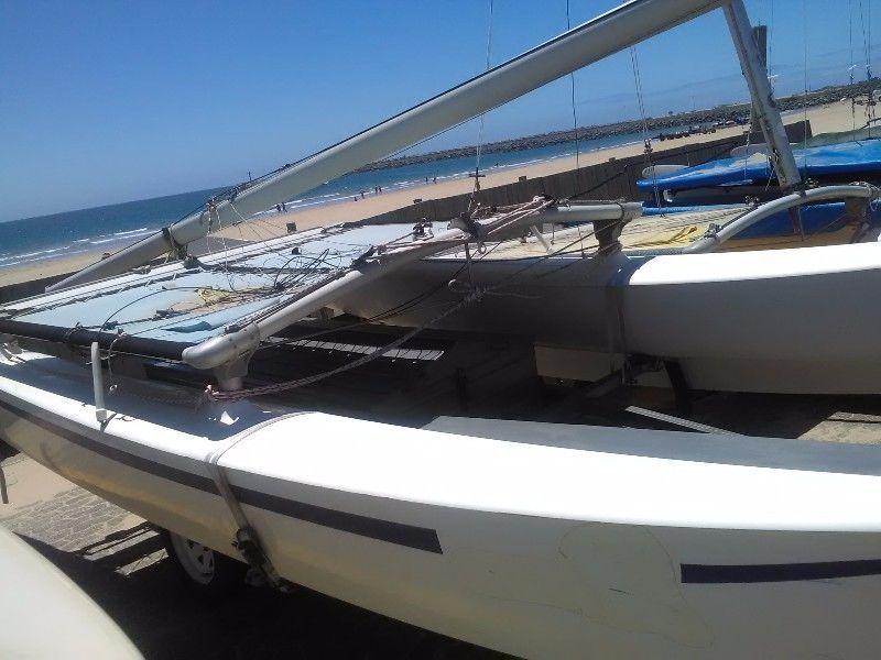 Hobie 16, Trailer