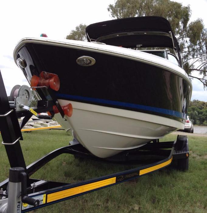 2013 Regal 2300 with 5.7L V8 mercruiser mpi bravo 3 drive