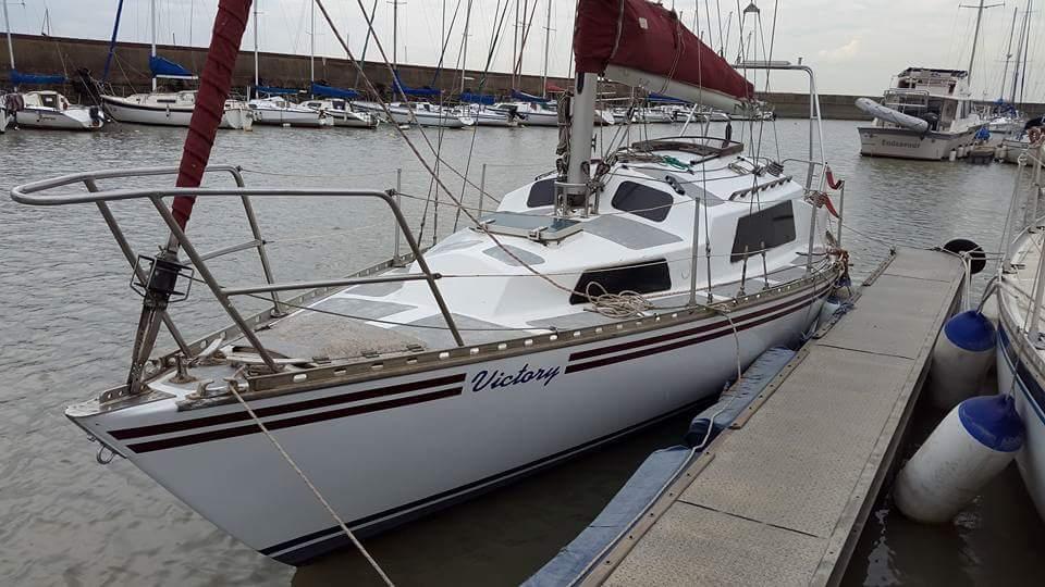 28 feet sail boat for sale trapper