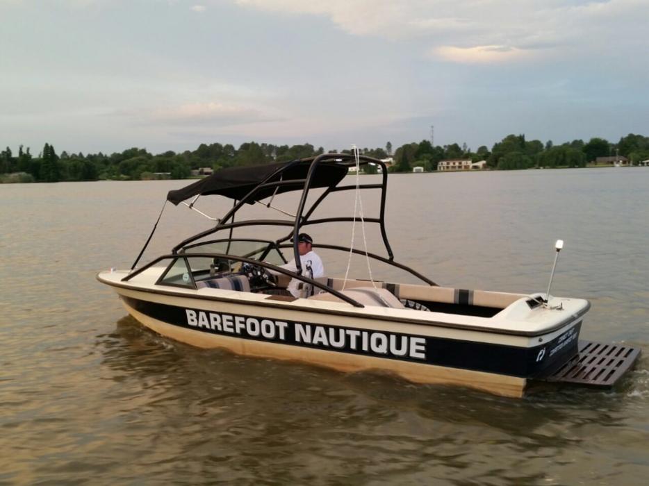 Barefoot Nautique speed boat