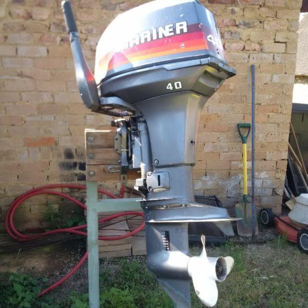 40 HP Mercury Boat Engin