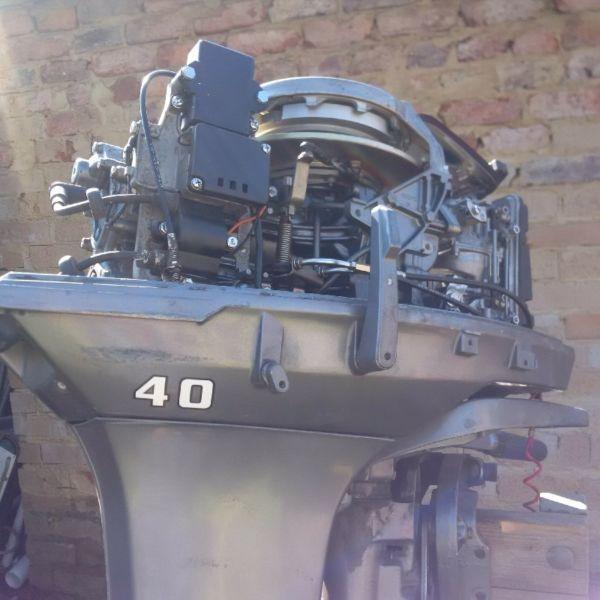 40 HP Mercury Boat Engin