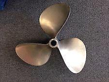 Wanted Propeller 3 blade 16x11 L or similar propeller