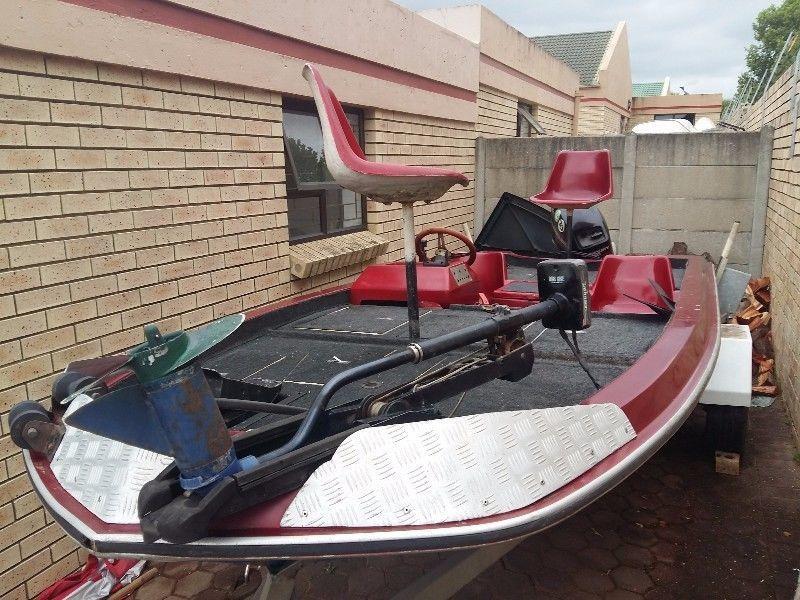 Boat for sale with a 40 hp Mercury Engine (one owner)