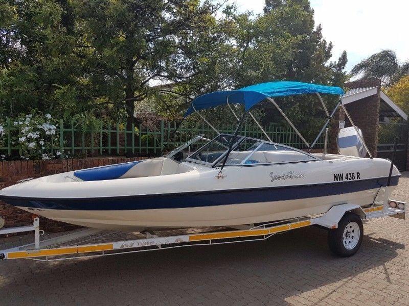 19BR Sensation Boat