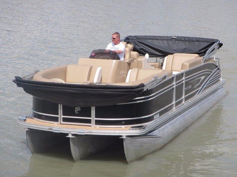2015 Cypress Cayman 250 Tri Pontoon Barge
