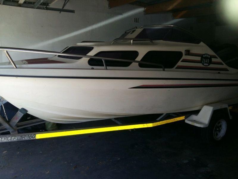 Interceptor Cabin Boat