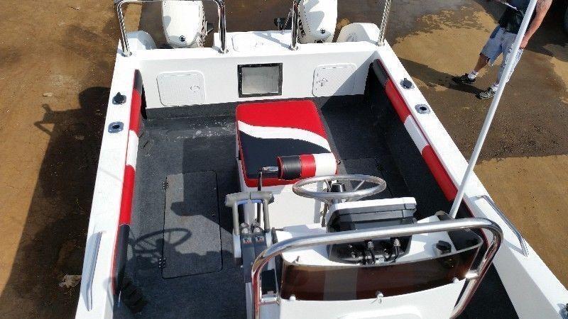 2015 17ft Ocean Cat centre console 2 x 90hp E-Tecs - Full House - Special !!!!!!!!