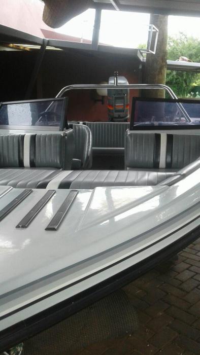Viking carrera with 115 mariner oil lnjected motor