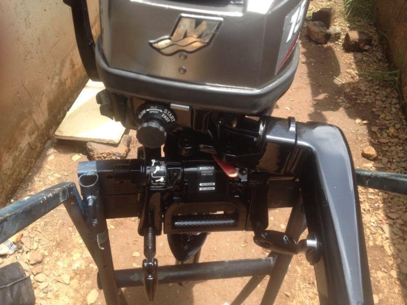 Selling 15hp mariner outboard motor