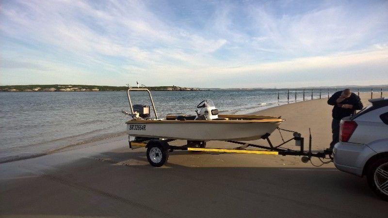 4 Meter Fibre Glass Boat with 25hp Mariner