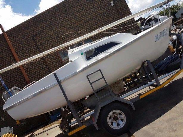 Wanted nice cabin boat or sail boat for R20-30k