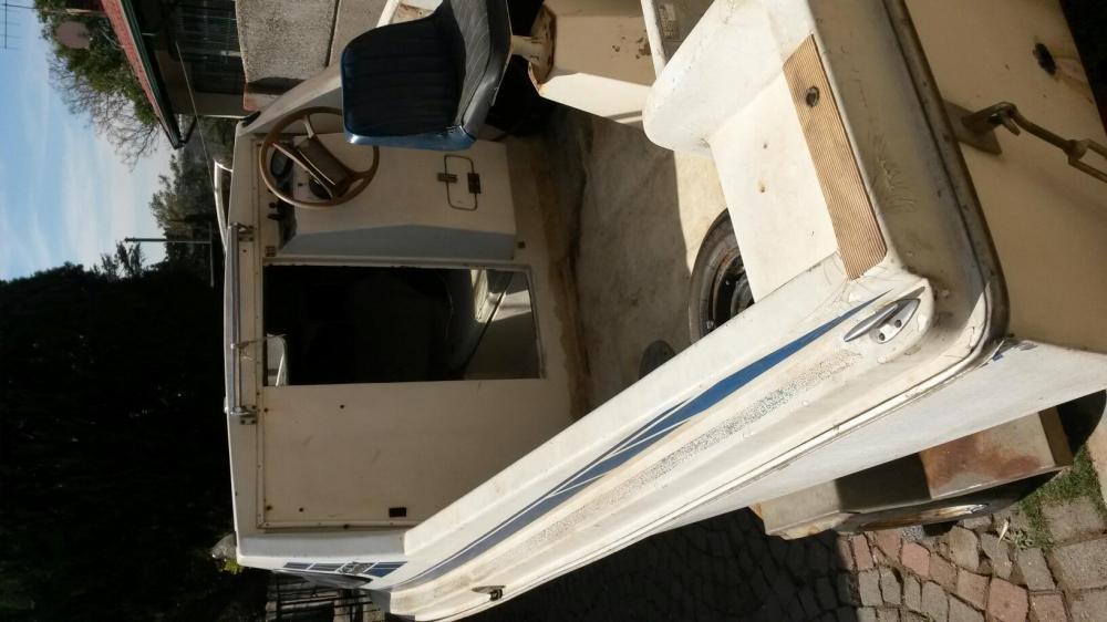 Project boat for sale with trailer