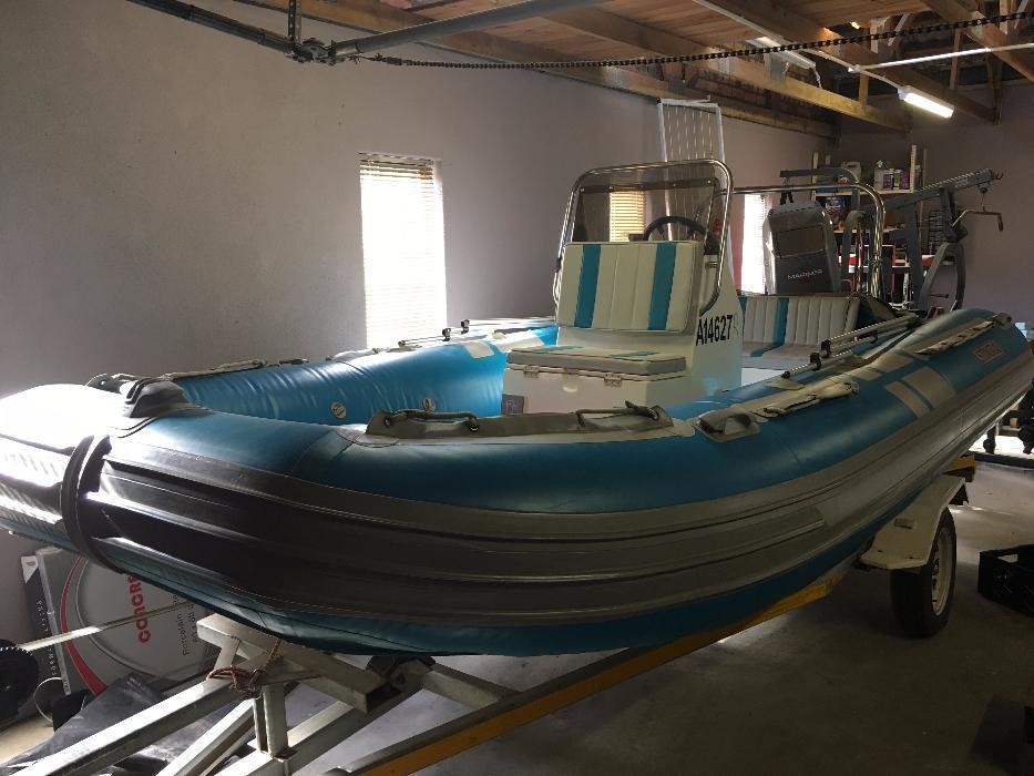 Rubber Duck, 4.7m Stingray with 75HP Mariner 2stroke