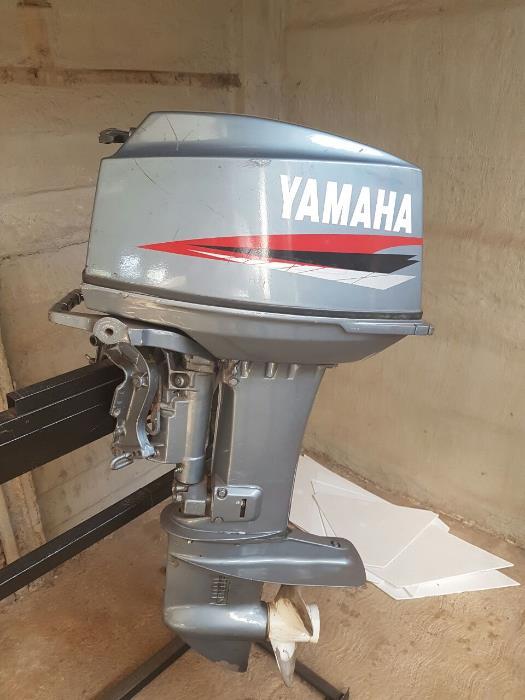 Yamaha 40HP two stroke out board boat engine