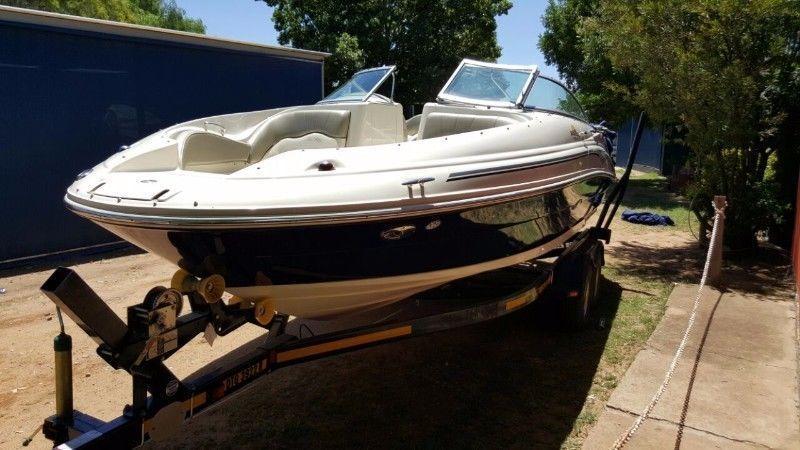 2006 Searay Sun Deck (22.5ft) with 5.7L V8 Mercruiser (Bravo 3 Gearbox Duel prop)