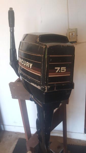7.5 hp Mercury outboard motor