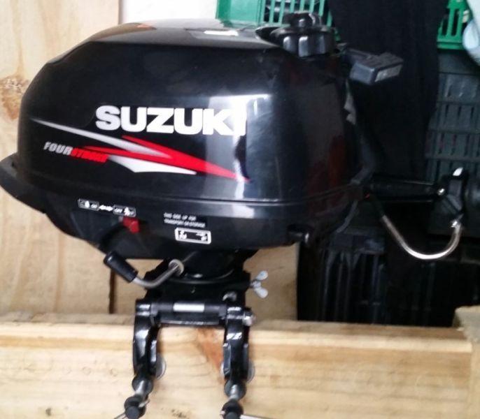 Suzuki 2,5 Hp Fourstroke Outboard