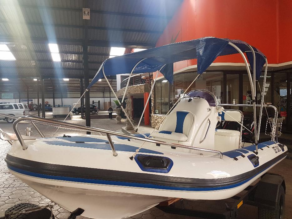2007 Unique 540 with 2 x mercury 60 HP bigfoot motors new props hydro