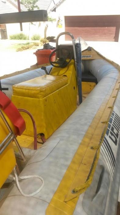 Gemini Rubber Duck with 40HP Yamaha motor