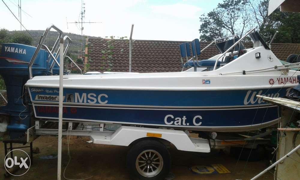 Invadercat deepsea boat