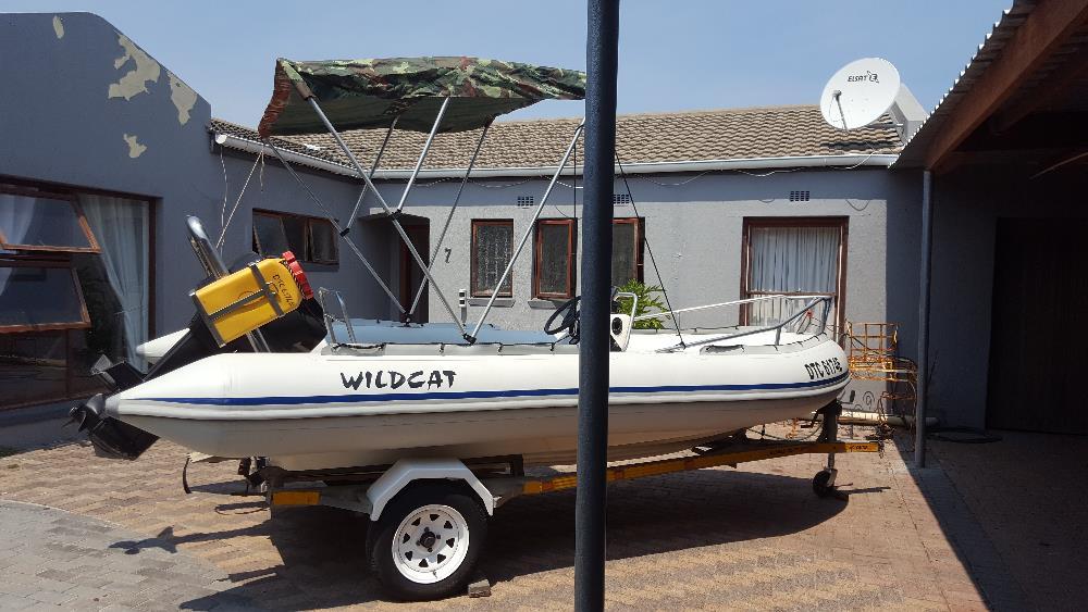 Rubber Duck boat 4.8 ft 60hp Mariner engine