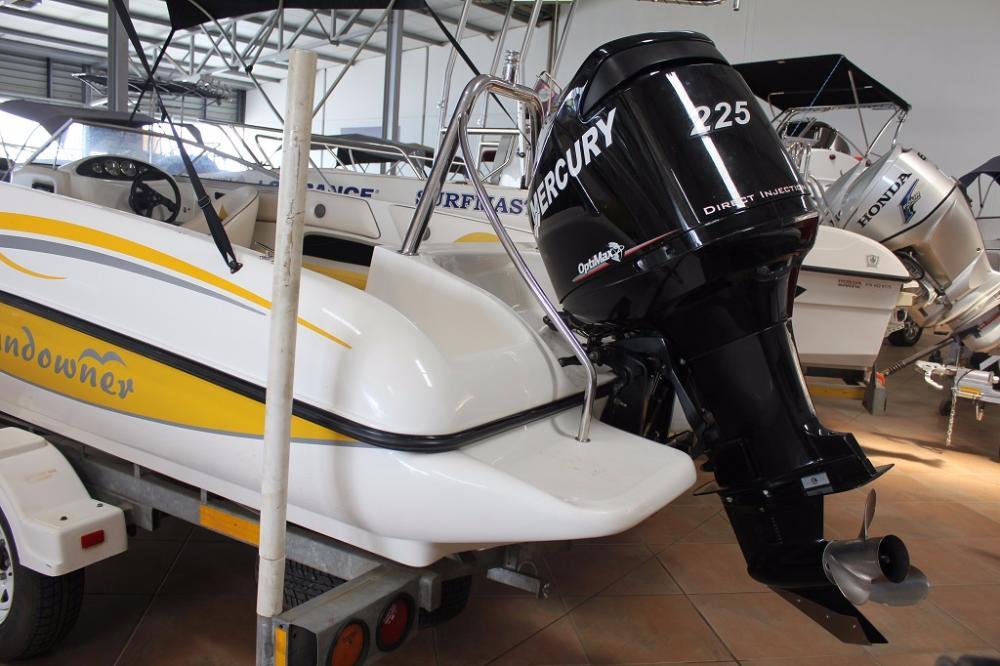 Sundowner with 225 Hp Mercury Optimax