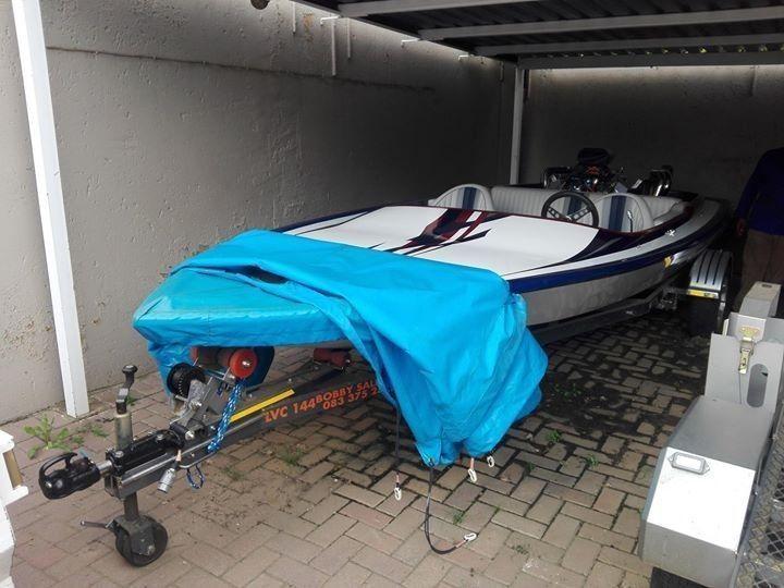 Boat with 460 Ford Cobra Jet SVO Motorsport Engine for sale