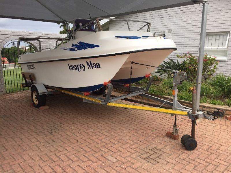 15,6ft centre console MICA CAT with 2 x 40 Yamaha