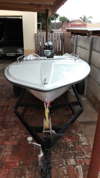 4.1 metre Malibu speedboat