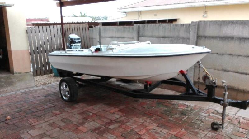 4.1 metre Malibu speedboat