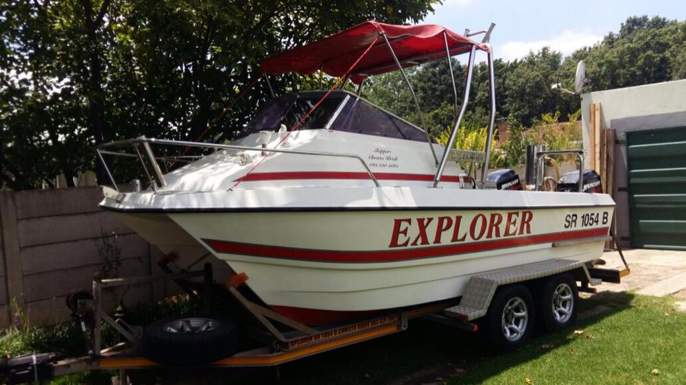 555 Ace Cat 19FT Deep Sea Boat