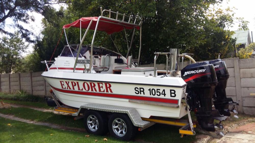555 Ace Cat 19FT Deep Sea Boat