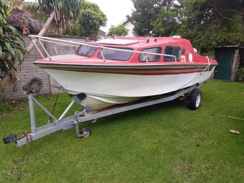 17Ft Baronet Cabin Boat needs Attention