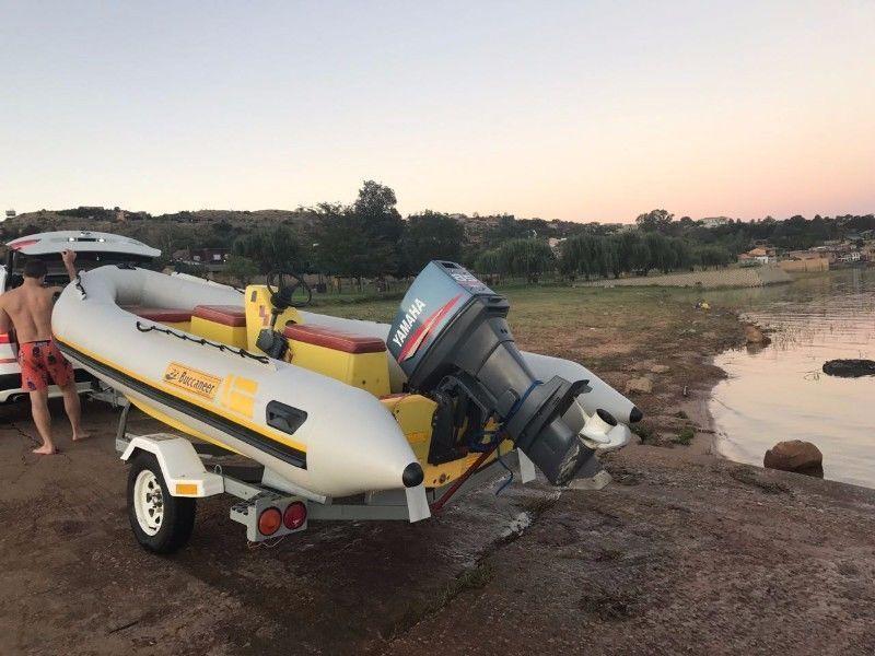 4.7m Semi Rigid Rubber Duck in Great Condition