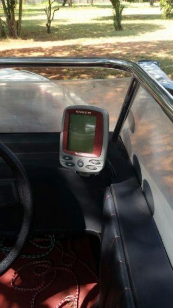 18ft Extaski with brand new seats, comes with 175 Johnson in excellent condition