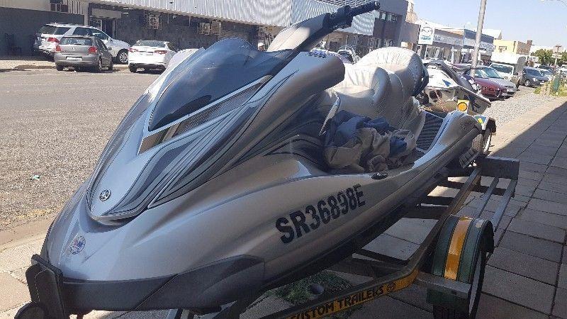 YAMAHA FX CRUISER 49HOURS