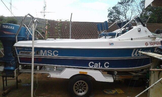 Deepsea fishing and leisure boat