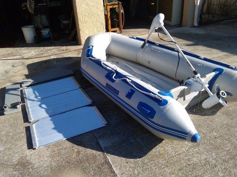 Inflateable 3m dinghy